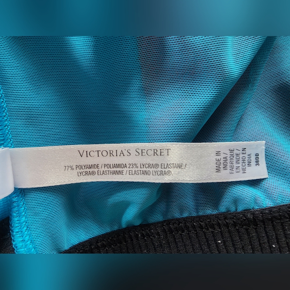 Victoria's Secret Knockout Front Close Sports Bra (38DD) - Picture 5 of 8